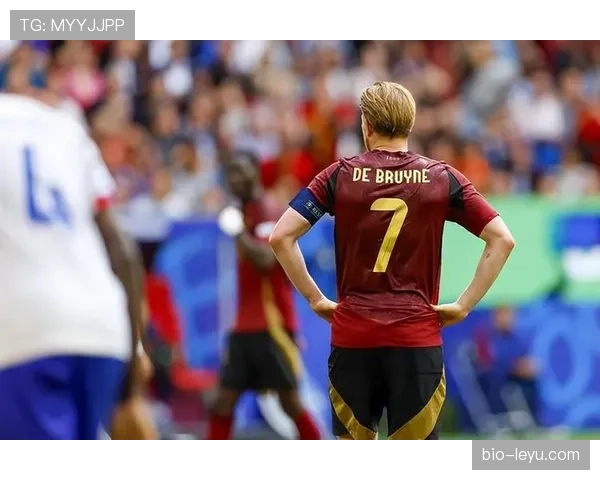 德布劳内在比利时国家队的核心地位与作用解析